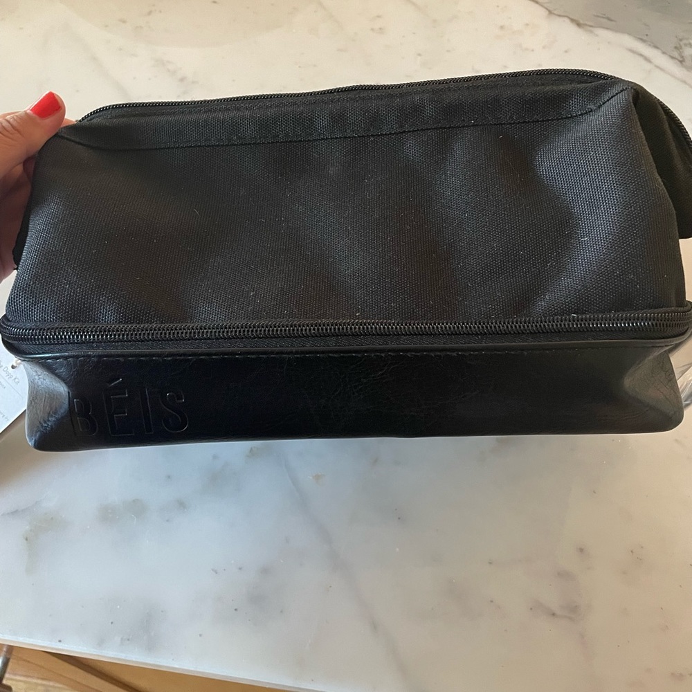 Beis The Dopp Kit